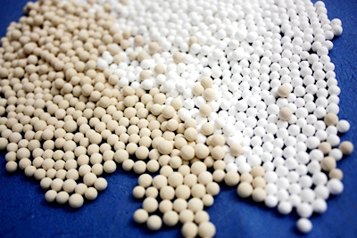 活性氧化鋁和分子篩產品圖